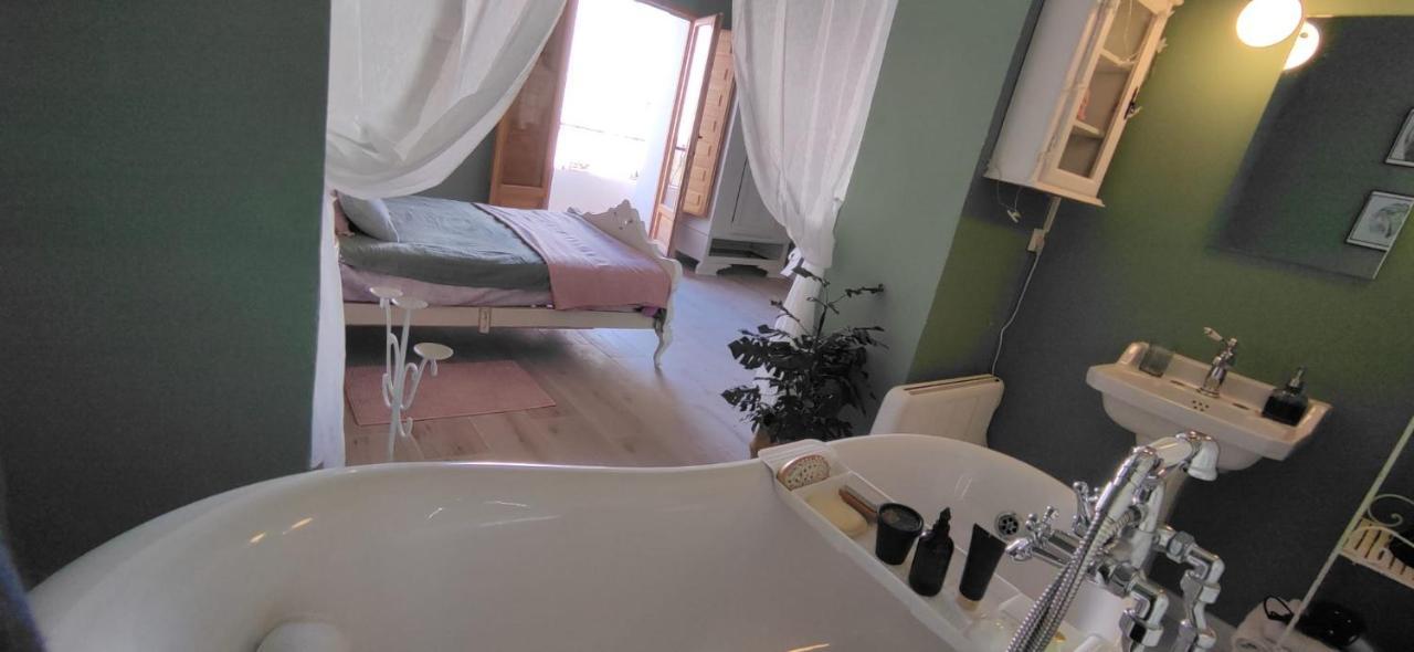 Casaboutique Cerca Del Mar Con Vistas A La Montana Villa Полоп Екстериор снимка